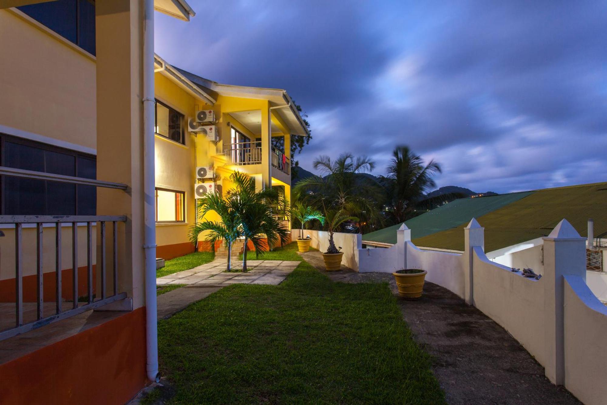 Dar & Douce Apartments Pointe Au Sel エクステリア 写真